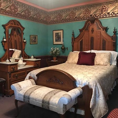 Grand Victorian B&B Inn Bellaire Bilik gambar